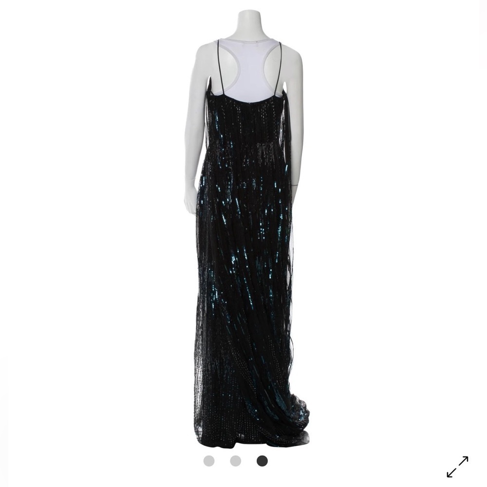 BURNETT NEW YORK Cape-Style Sequin Gown Embellished with bugle beads - Picture 3 of 16